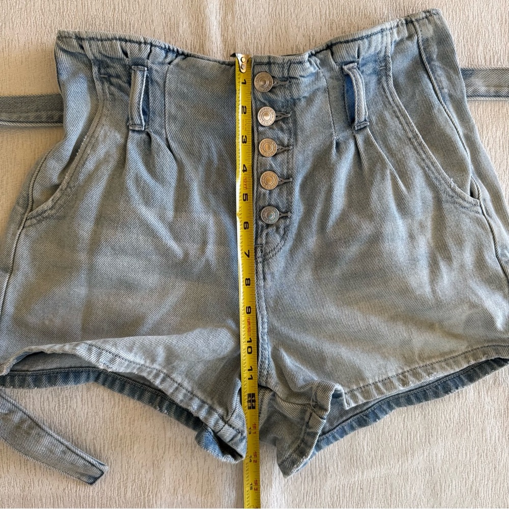 American Eagle Womens Size 2 Blue Denim Paperbag Waist Mom Shorts - Picture 10 of 16